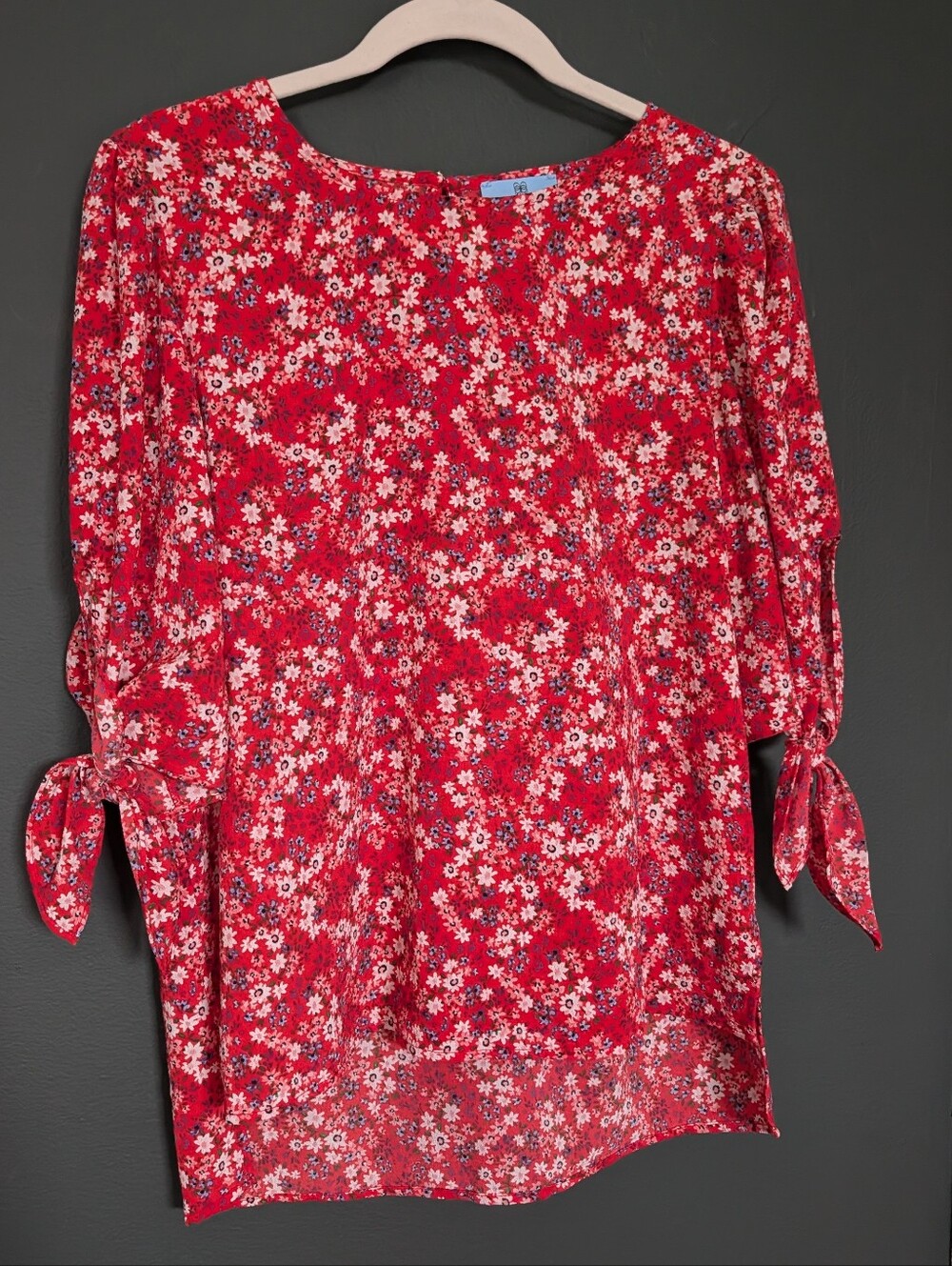 CeCe Red Floral Tie-Sleeve Blouse